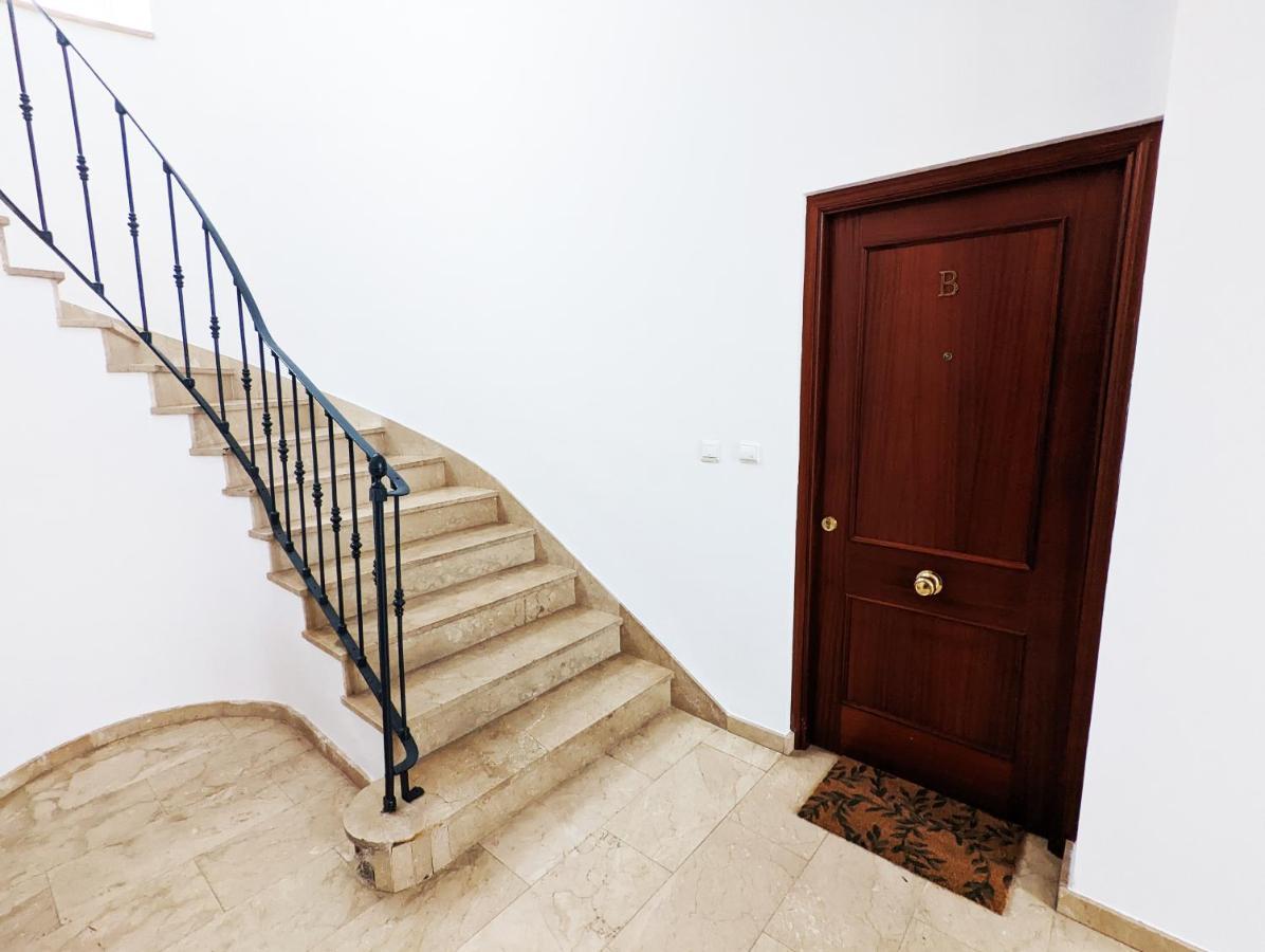 Apartamento La Merced مالقة المظهر الخارجي الصورة